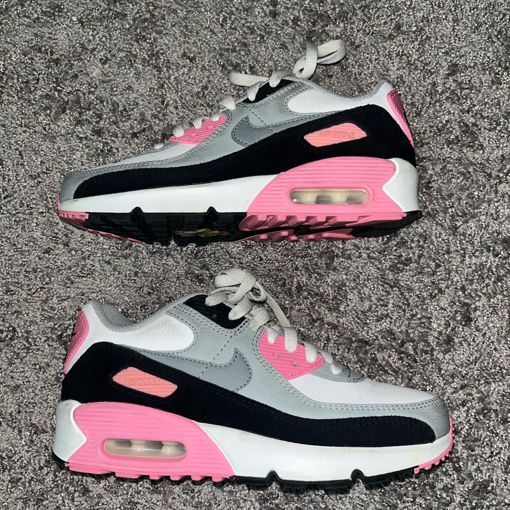 Pink Air Max 90